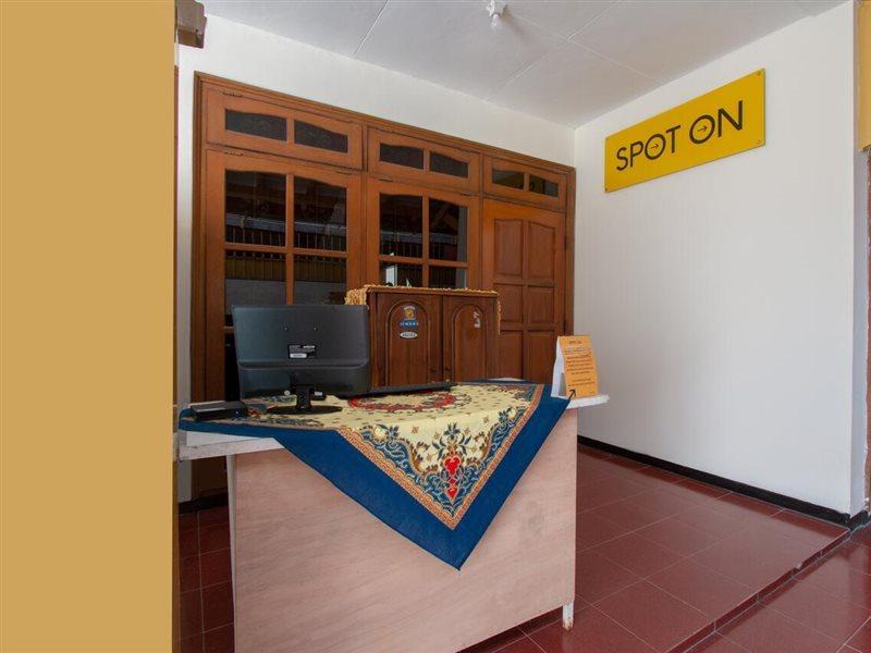 Hotel Spot On 3218 Bee Palm Family Syariah Malang Exteriér fotografie
